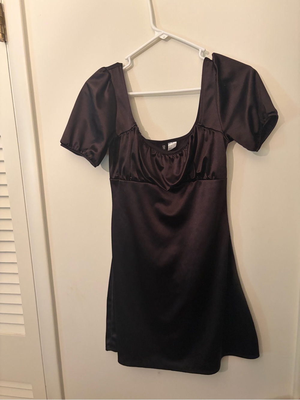 Divided Black Satin Short Sleeve Empire Chemise